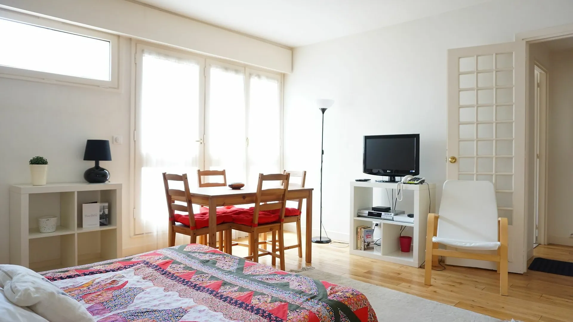 Etoile Studio Paris 16